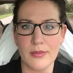 Meet your Posher, Libby